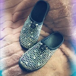 BLINGING CROCS❤️